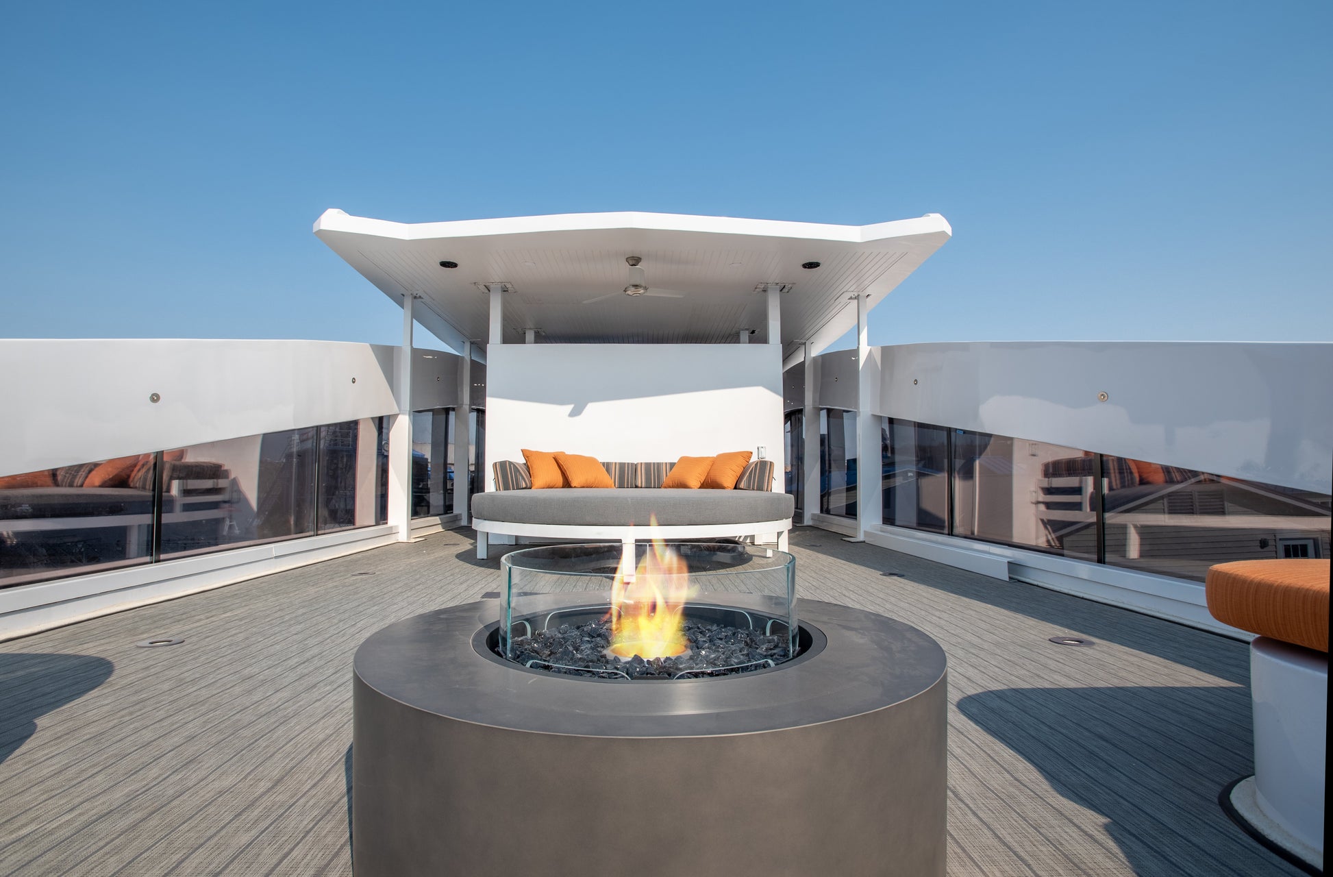 EcoSmart Fire 39" Ark 40 Fire Pit Table with Gas LP/NG Burner by Mad Design Group