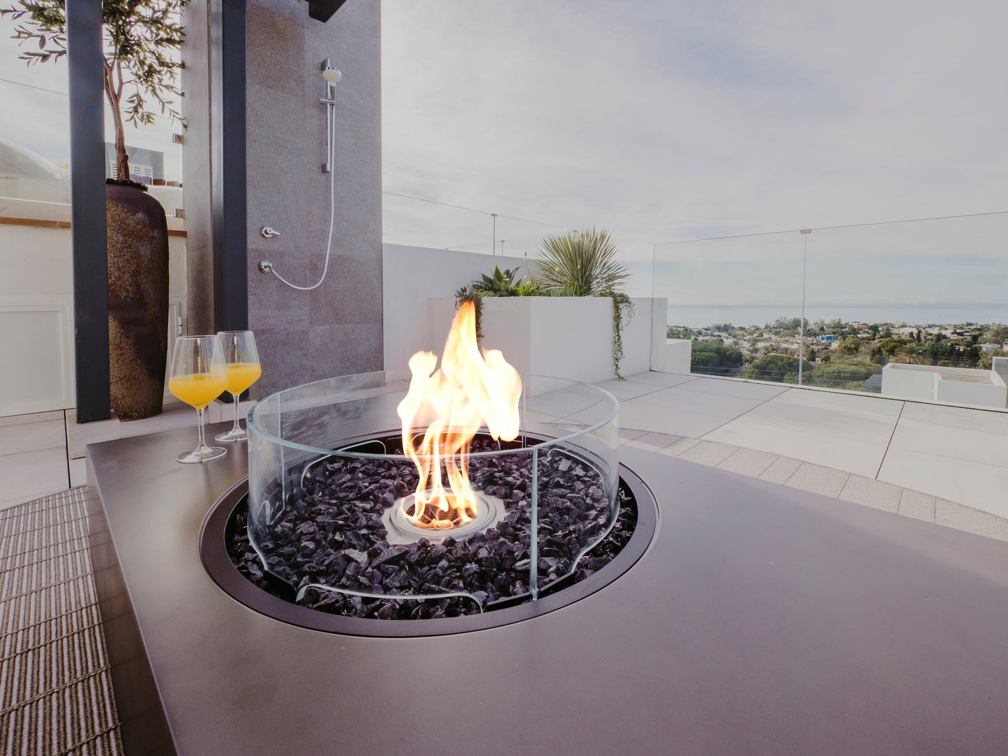 EcoSmart Fire 50" Martini 50 Fire Pit Table with Gas LP/NG Burner by Mad Design Group