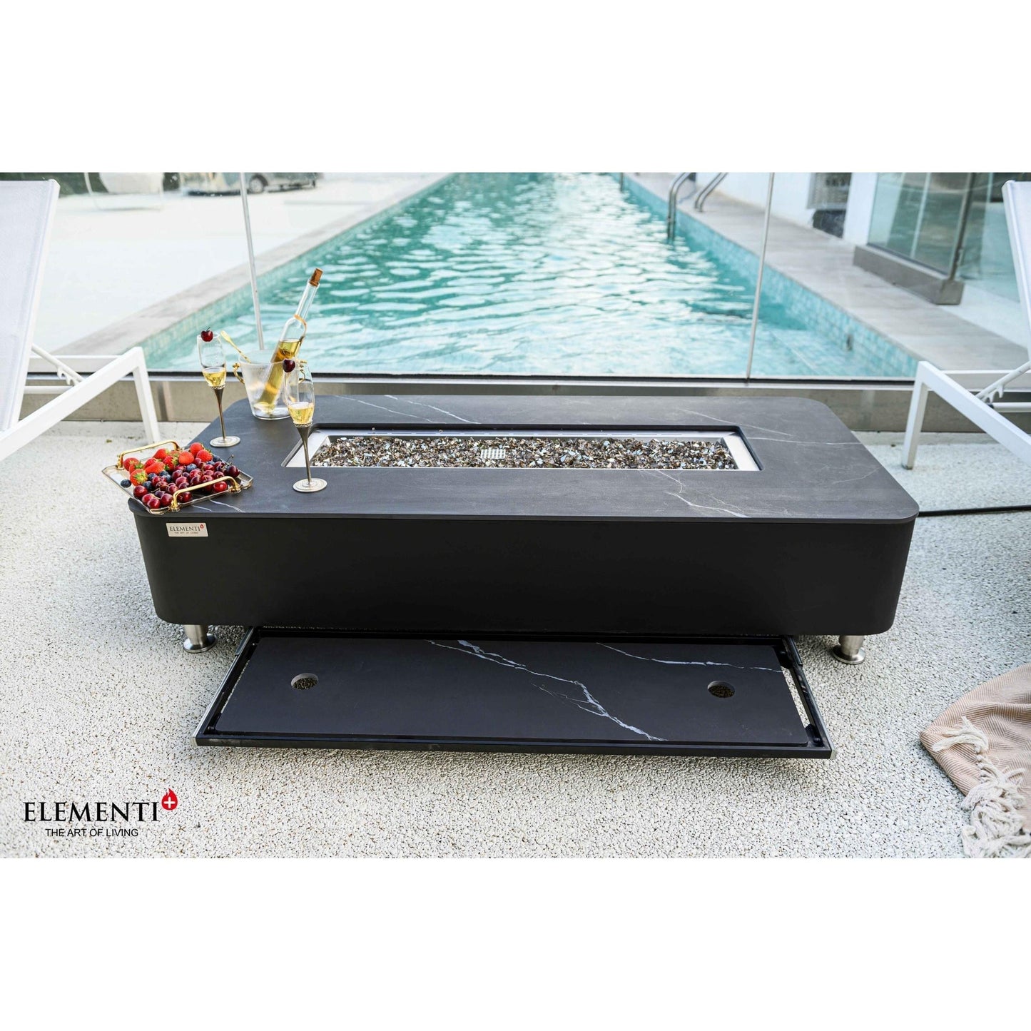 Elementi Plus Valencia 30" Bulgaria Black Liquid Propane Marble Porcelain Fire Table