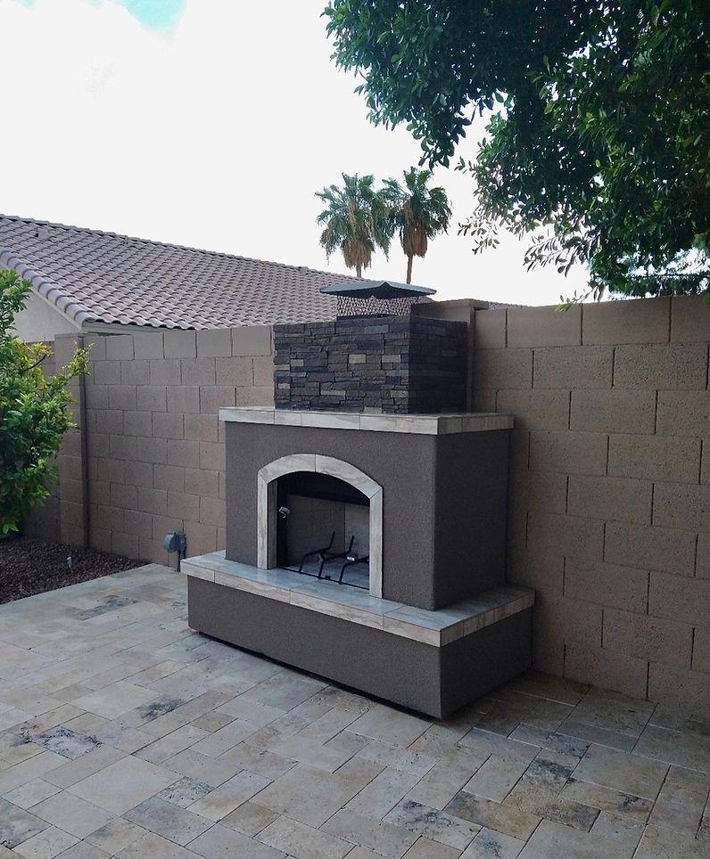 Kokomo Tuscan 72" Liquid Propane Gas Fireplace With Log Set