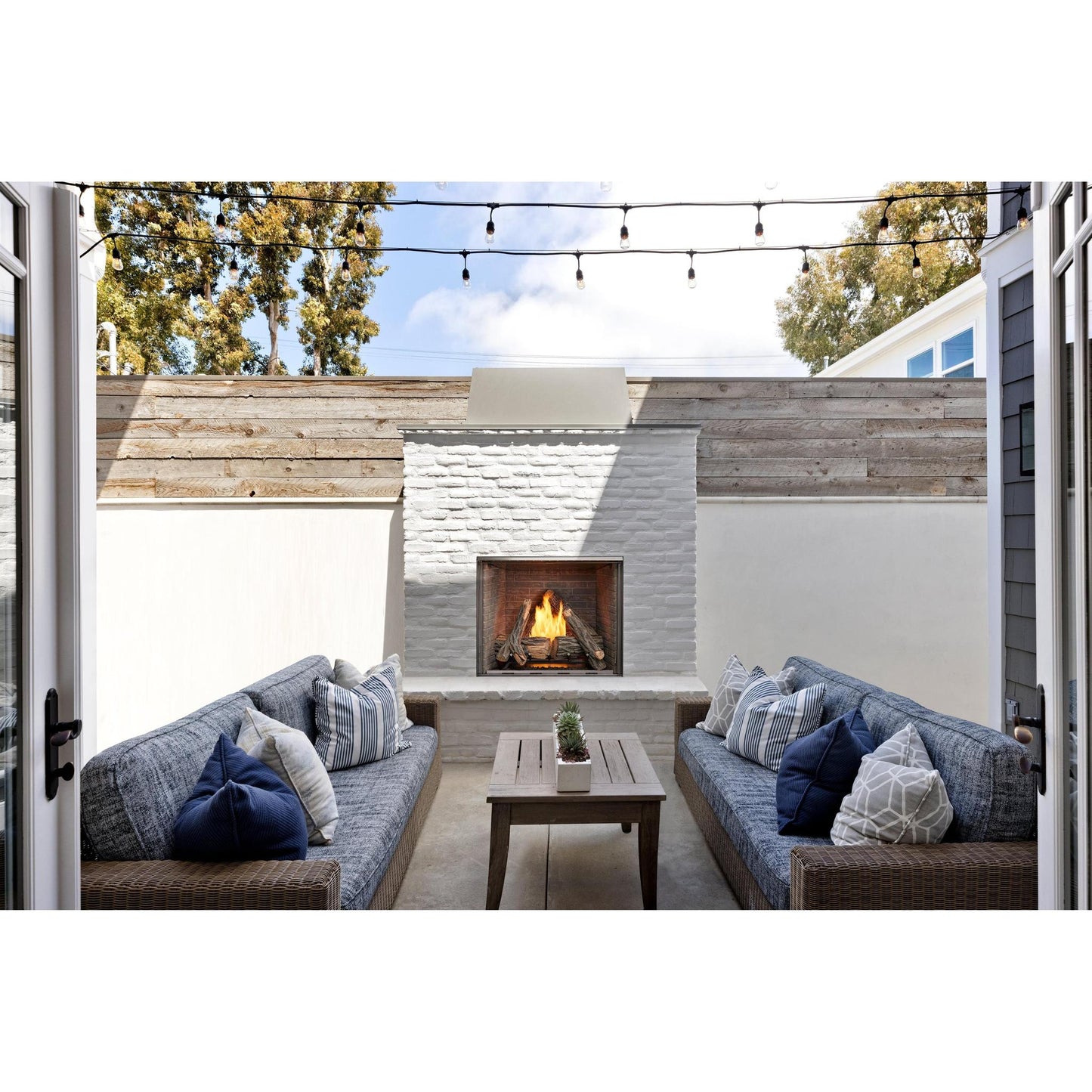 Majestic Courtyard 36" Traditional Outdoor Vent-Free Natural Gas Fireplace With Traditional Stacked Concrete Refractory and IntelliFire Ignition System