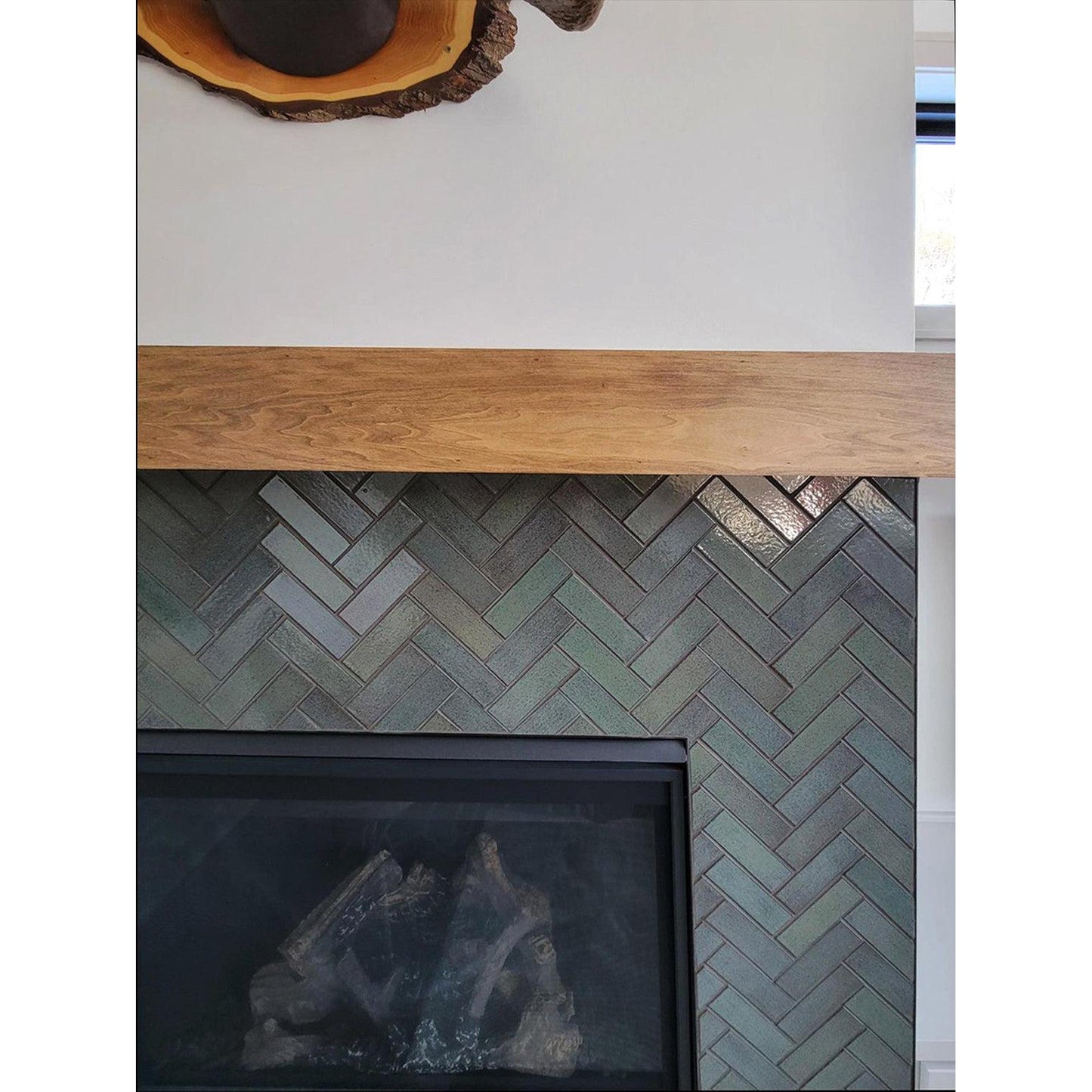 Majestic Mercury 32" Traditional Direct Vent Natural Gas Fireplace With Intellifire Ignition System