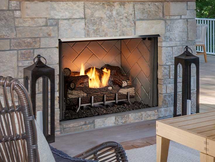 Majestic Vesper 42" Traditional Outdoor Vent Free Gas Fireplace With Traditional Stacked Refractory