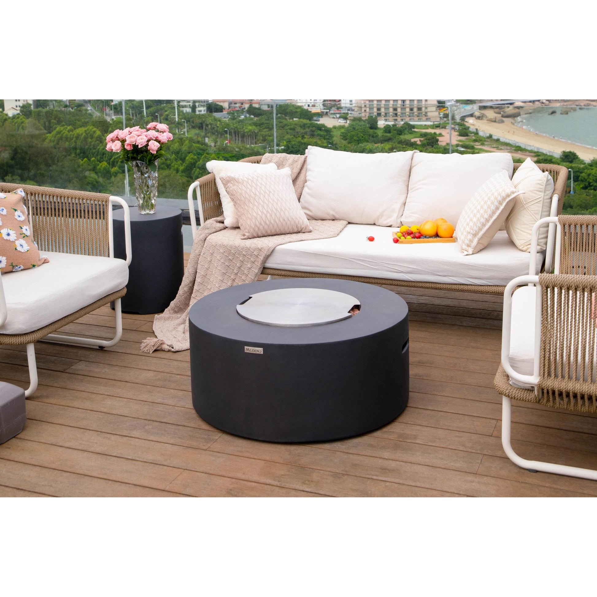 Modeno Venice 34" Black Round Concrete Natural Gas Fire Table