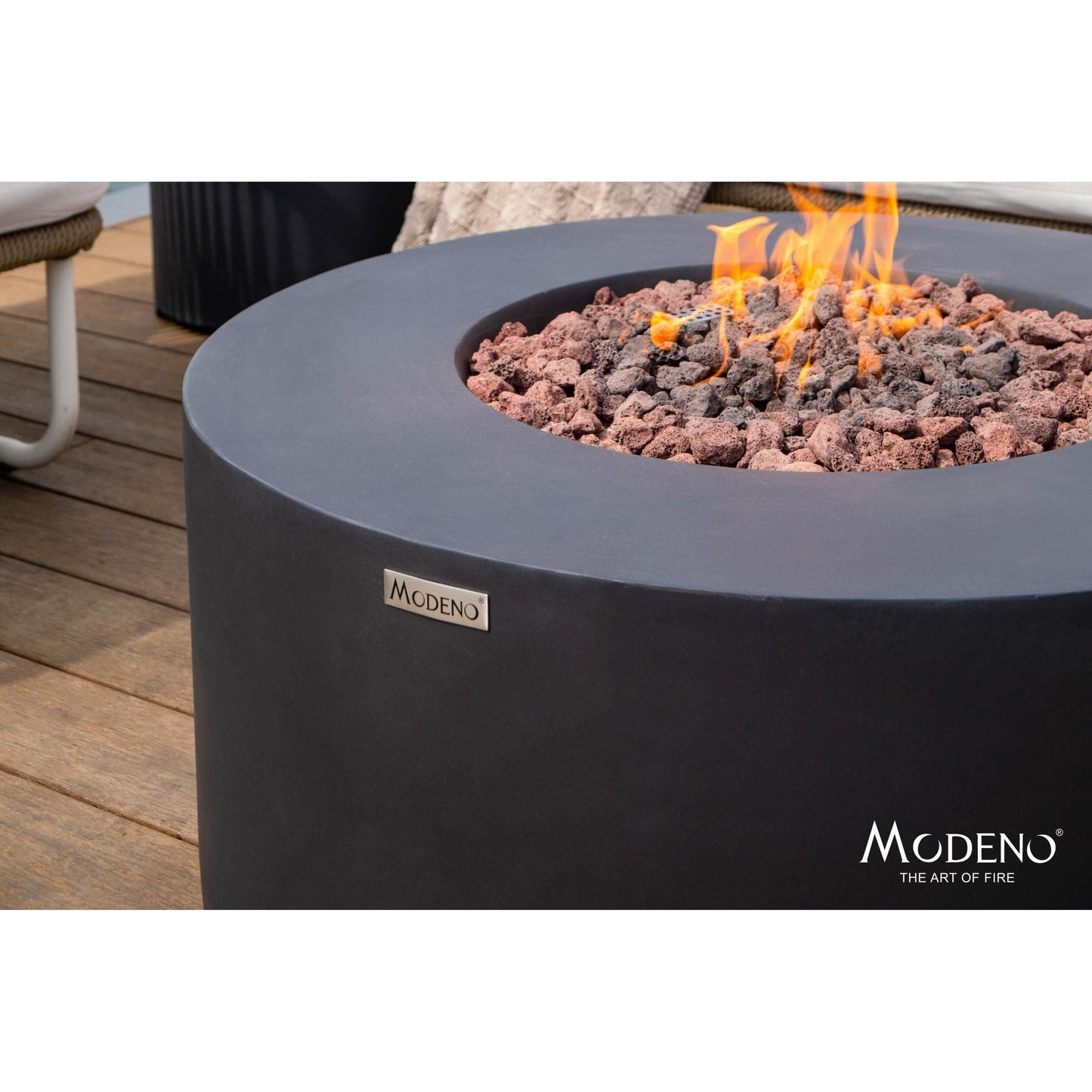 Modeno Venice 34" Black Round Concrete Natural Gas Fire Table